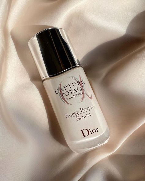 Dior Beauty Lovers on Instagram: “Take a moment for yourself today and revitalize your skin with the Capture Totale Super Potent Serum. (📸: @julia.negovora)…” Dior Capture Totale Serum, Dior Capture Totale, Dior Beauty, Skincare And Makeup, Beauty Lover, Perfume Bottles, Serum, Your Skin, Dior