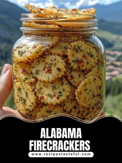 Southern Sweets 2 | Alabama Firecrackers 🌶️🧂 | Facebook Alabama Firecrackers, Tasteful Recipes, Fire Cracker, Saltine Crackers, Vegetable Oil, I Love Food, Crackers, 1 Cup, Christmas Gift Ideas