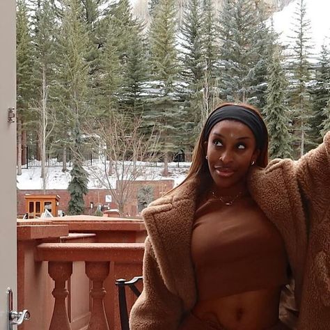 Jackie Aina on Instagram: "traveling to them places where mfs got heated driveways 😩😭🤣"