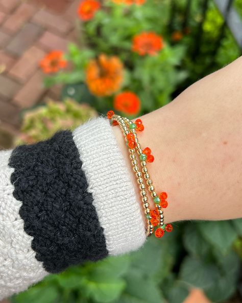 Pumpkin season is here!! The cutest addition to your stack for fall 🍁🎃🍂✨ #fall #pumpkin #falljewelry #pumpkinjewelry Pumpkin Jewelry, Autumn Bracelet, Pumpkin Bead, Pumpkin Patch Outfit, Trendy Bracelets, Orange Pumpkin, Gold Bead Bracelets, Fall Jewelry, Green Crystal