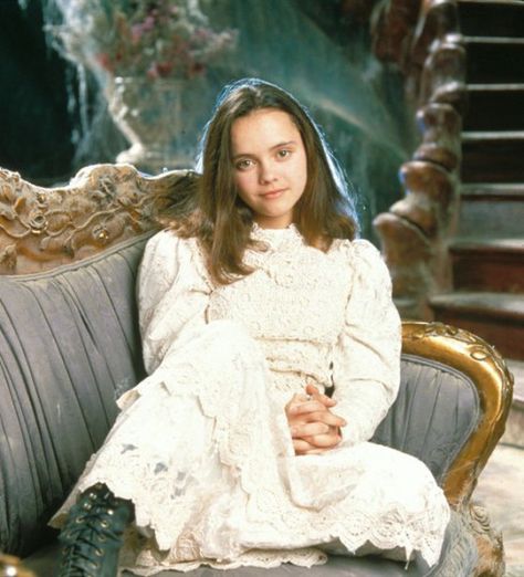 Christina Ricci (Casper 1995) Christina Ricci, White