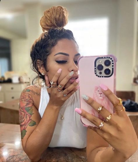 Carmen Pritchett, Glam Makeup Look, Cute Couple Wallpaper, Body Reference, Glam Makeup, Cute Tattoos, Cute Hairstyles, Makeup Looks, Mirror Selfie