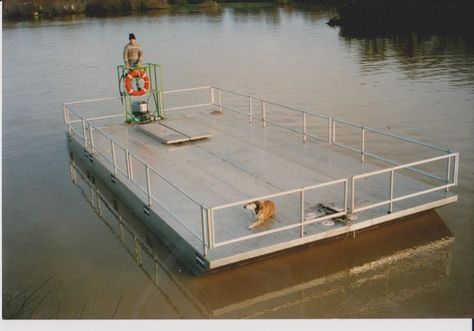 Myark folding trailer barge with 60 hp outboard - Boat Design Net Gallery Houseboat Ideas, Folding House, Party Barge, Outboard Boats, Extreme Adventure, Floating Dock, Floating City, Boat Stuff, Floating House