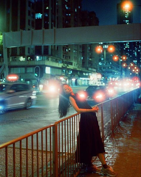 Street Concept Photography, Night City Photoshoot, 18th Photoshoot, Asian Retro, Night Photography Portrait, Night Street Photography, Inspo Photoshoot, Retro Photoshoot, Debut Photoshoot