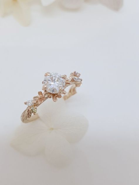 Gold Floral Wedding Ring, Cute Dainty Wedding Rings, Gemstone Promise Rings, Flowery Wedding Ring, Wedding Rings Engagement Floral, Wedding Ring Whimsical, Engagement Ring Whimsical, Dainty Whimsical Engagement Ring, Wedding Rings Whimsical