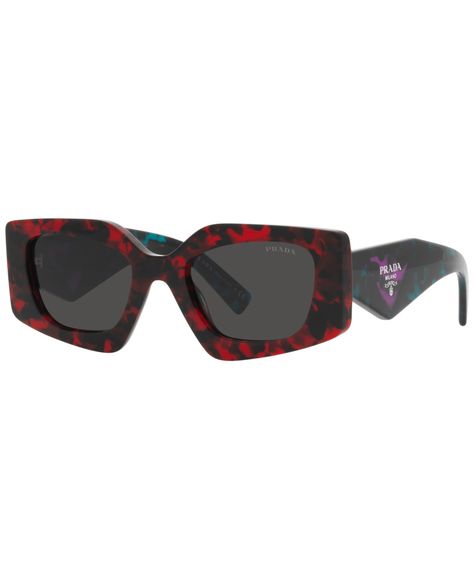 Prada Sunnies, Fashion Leaders, Ladies Sunglasses, Female Eyes, Red And Purple, Prada Sunglasses, Cool Sunglasses, Mens Trends, Stylish Sunglasses