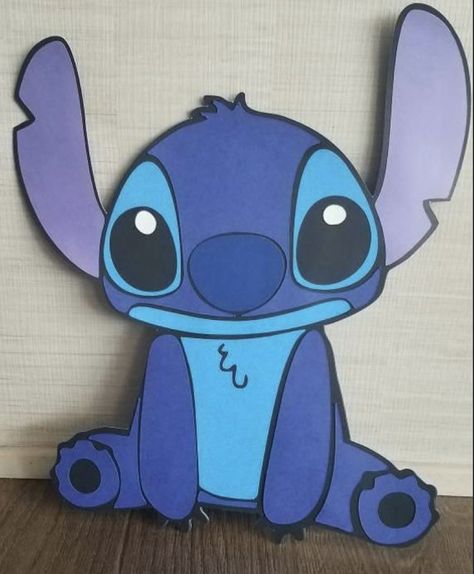 Lilo And Stitch Valentines, Stitch Backdrop, Lilo And Stitch Party, Valentines Box Ideas, Stitch Valentines, Lilo En Stitch, Stitch Party, Stitch Cake, Valentines Box