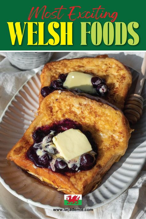 Traditional Welsh cuisine features hearty comfort food made with fresh, locally sourced ingredients. Popular dishes include cawl, laverbread, Welsh cakes, and Welsh rarebit. Wales also has a strong cheese-making tradition, with notable varieties such as Caerphilly and Welsh cheddar. Traditional Welsh Food, Welsh Recipes Authentic, Welsh Rarebit Recipe Traditional, Welsh Christmas Decorations, Welsh Recipes Traditional, Welsh Decor, Traditional Welsh Dress, Welsh Breakfast, Welsh Cakes Recipe