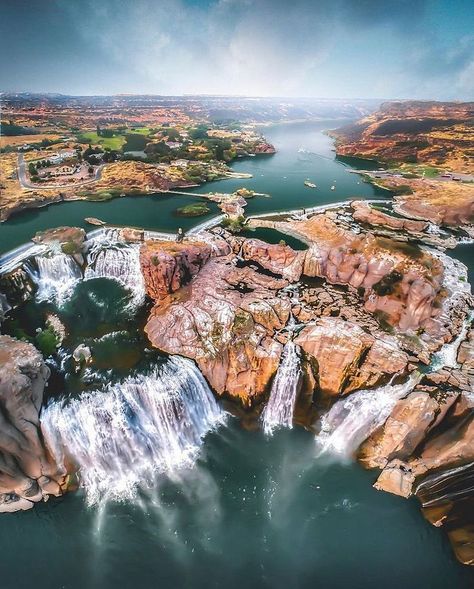 Shoshone Falls Idaho, Shoshone Falls, Twin Falls Idaho, Idaho Travel, Nature Destinations, Wyoming Travel, Virtual Travel, Twin Falls, American Travel