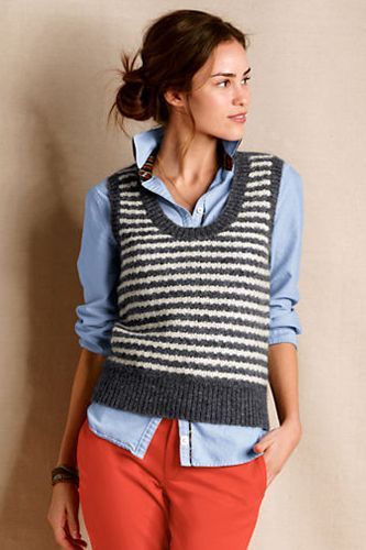 Sweater Vest - How To Wear Women's Vests Doug Funnie, Sweater Vest Outfit, Simple Sweaters, Sweater Vests, Pullover Outfit, Estilo Preppy, Sweater Vest Women, Chic Sweaters, Red Pants