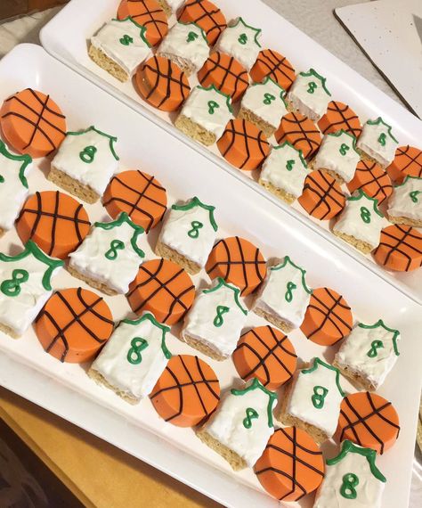 Basketball Veggie Tray, Basketball Theme Dessert Table, Basketball Pretzel Rods, Basketball Rice Krispie Treats, Basketball Theme Treats, Basketball Oreos, Basketball Desserts, Basketball Team Snacks, Basketball Food