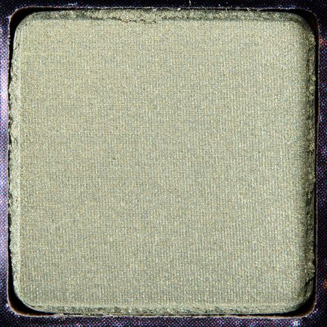 Light Green Eyeshadow, Althaea Officinalis, Green Palette, Green Eyeshadow, Celebrity Makeup Artist, Warm Undertone, Clary Sage, Celebrity Makeup, Flower Extract