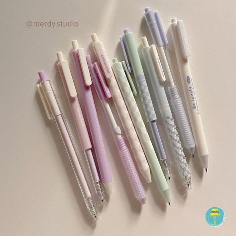 Japanese School Supplies, Studying Stationary, Pretty School Supplies, Stationery Obsession, Cute Stationary School Supplies, Cute School Stationary, Stationary Items, Kawaii School Supplies, Stationary Supplies