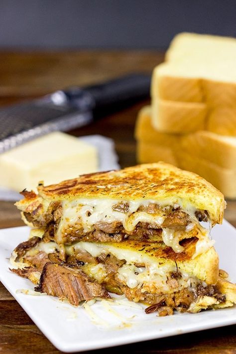 French Onion Soup Grilled Cheese, Soup Grilled Cheese, Onion Grilled Cheese, Grill Sandwich, Smoked Beef Brisket, Best Grilled Cheese, Grilled Cheese Sandwiches, Grilled Cheese Recipes, Smoked Brisket