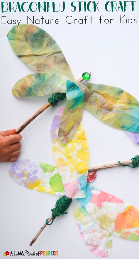 Beautiful Dragonfly Stick Craft: Easy Nature Craft for Kids - lovely watercolor effect on these dragonflies! Dragon Fly Craft, Fly Craft, Beautiful Dragonfly, Nature Craft, Bug Crafts, Craft Easy, Woodworking For Kids, Nature Kids, Camping Crafts