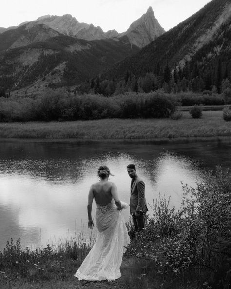 Banff Wedding Photos, River Wedding Photos, Standing Ceremony, Moraine Lake Wedding, Lake Wedding Photos, Forest Pond, Wedding Photo Backdrop, Bride Vibes, Canyon Wedding