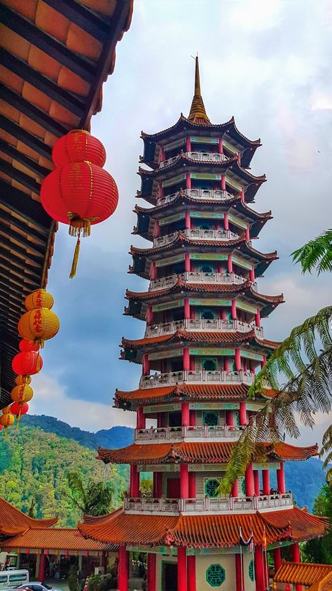 Chin Swee Caves Temple, Kuala Lumpur Video, Malaysian Landscape, Kuala Lumpur Malaysia Aesthetic, Malasia Malaysia, Malaysia Landscape, Malaysia Wallpaper, Singapore Living, Malaysia Aesthetic