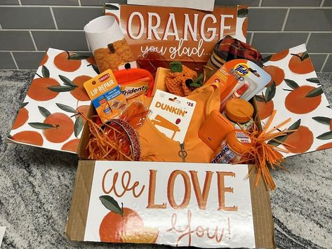 Care Package Mamas | Excited to share my first care package | Facebook Soda Cakes, Cake Gift Basket, Care Package Ideas, Soda Cake, Blue College, Gifts Baskets, College Colors, Beer Cake, Package Ideas