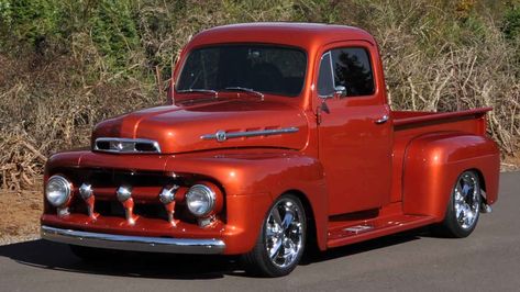 1952 Ford F1 - Ryan Reid - LMC Truck Life 1952 Ford Truck, Kombi Pick Up, Lmc Truck, Vintage Chevy Trucks, Ford F1, Old Ford Trucks, Classic Ford Trucks, Auto Retro, Old Pickup