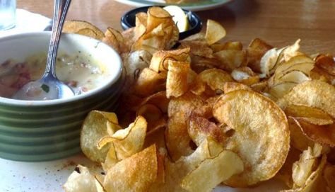 Applebee's Potato Twisters and Queso Blanco Recipe Twister Recipe, Queso Blanco Recipe, Potato Twister, Applebees Recipes, Applebees Copycat Recipes, Deep Fried Recipes, Macaroni And Cheese Recipe, Sweet Potato And Apple, Macaroni N Cheese Recipe