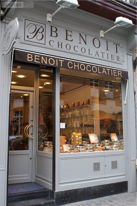 Benoit chocolatier - Paris Chocolate Shops, Chocolate Stores, Finding Neverland, Beautiful Paris, Shop Fronts, I Love Paris, Paris Love, Chocolate Shop, Love Paris