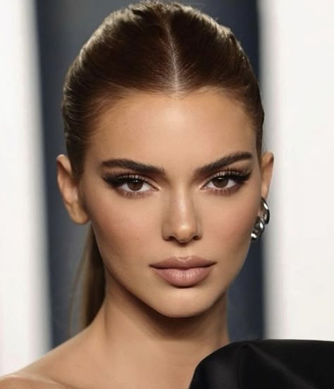 Kendall Jenner Eyes, Oscars Makeup, Kendall Jenner Hair, Kendall Jenner Face, Kendall Jenner Makeup, Jenner Hair, Jenner Makeup, Formal Makeup, Kendal Jenner