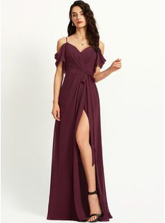 Elegant Evening Dresses Long, Prom Dress Burgundy, Bad Dresses, Princess Bridesmaid Dress, Split Prom Dresses, Ruffle Prom Dress, Sleeveless Bridesmaid Dresses, Floor Length Chiffon Bridesmaid Dresses, V Neck Prom Dresses