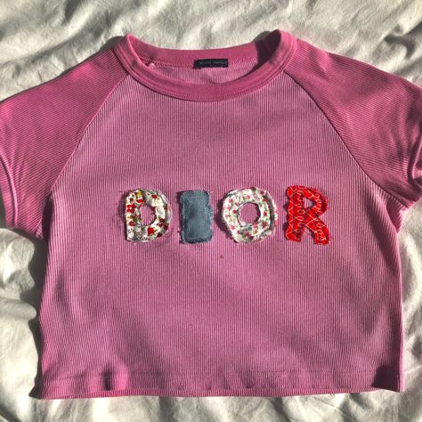 Customized Clothes Aesthetic, Y2k Embroidery Designs, Star Shirt Y2k, Diy Y2k Top, Diy Baby Tee, Y2k Brands, Dior Y2k, Diy Shirt Design, Diy Y2k