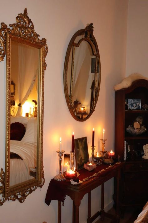 Hacienda Room Decor, Dark Bedroom Vintage, Mirror Wall Inspiration, Room Ideas Coquette Dark, French Coquette Bedroom, Dark Coquette Apartment, Gothic Inspired Bedroom, Baroque Room Aesthetic, Dark Red Decor