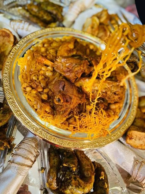 Libyan Food, Arab Food, Arabic Culture, Baking Packaging, Beautiful Arabic Words, Arabic Food, Libya, North Africa, Snapchat