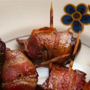 Rumaki Recipe | SAVEUR Chicken Liver Recipes, Steak Rolls, Liver Recipes, Bacon Appetizers, Wrapped Chicken, Potato Bites, Chicken Liver, Water Chestnuts, Bacon Wrapped Chicken