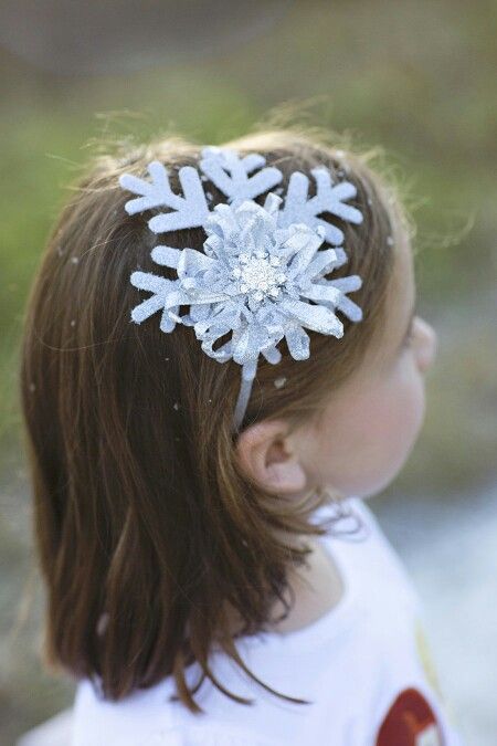 Headbands Snowflake Costume, Snowflake Hair Bow, Snowflake Headband, Frozen Headband, Little Miss Princess, Christmas Headpiece, Christmas Fair Ideas, Nutcracker Costumes, Frozen Hair