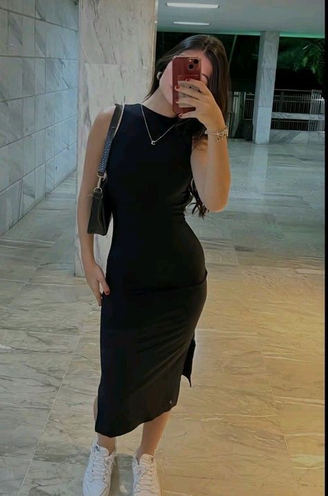 Vestidos Sport, Short Satin Dress, Body Con Dress Outfit, Quick Outfits, Fashion Mistakes, All Black Outfit, Glam Dresses, Summer Fashion Outfits, Classy Women