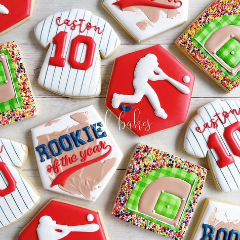 Baseball Field Cookies Decorated, Baseball Field Cookies, Baseball Jersey Cookies, Baseball Sugar Cookies Decorated, Baseball Decorated Cookies, Baseball Party Cookies, Baseball Themed Cookies, Baseball Birthday Cookies, Baseball Sugar Cookies