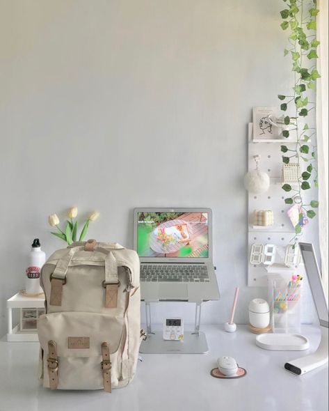 Study Aesthetic Backpack, Doughnut Macaroon Bag Aesthetic, Doughnut Bag Aesthetic, Doughnut Backpack Aesthetic, Uni Backpack Aesthetic, Doughnut Macaroon Bag, Aesthetic Doughnut, Doughnut Macaroon Backpack, Doughnut Bag