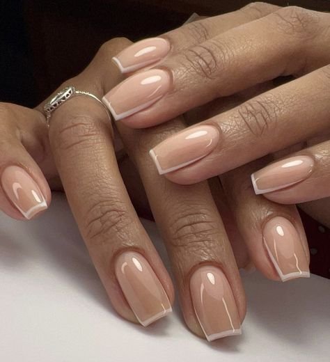 White Outline French Tip Nails, Micro French Tip Nails, French Tip Nails Elegant, Nude French Tip Nails, Elegant French Manicure, Cali Nails, Nude French Tip, Nail Art Nude, I Nails