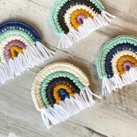 Rainbow Crochet Pattern - Crochet It Creations Crochet Rainbow Mobile, Kindness Crochet, Crochet Rainbow Wall Hanging Free Pattern, Mini Crochet Rainbow, Crocheted Rainbow, Crochet Boho Rainbow, Crochet Rainbow Applique, Crochet Rainbow Bag Free Pattern, Amigurumi Rainbow