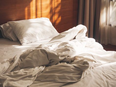 This Is the Best Material for a Duvet Cover, According to Bedding Experts Parachute Home, Housekeeping Tips, Best Duvet Covers, Modern Textiles, Low Light Plants, Insulation Materials, Linen Duvet Covers, Linen Duvet, Garden Shop