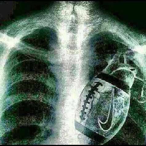 Football heart Heart Scan, Footballers Wives, Football Poses, Coaches Wife, Football Heart, Football Cheer, Football Photography, Football Is Life, Youth Football