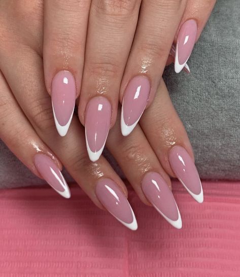 Stiletto Shaped Nails, Short Stiletto, Chefs Kiss, Shaped Nails, Edgy Nails, Girly Acrylic Nails, Casual Nails, Pretty Nail Art Designs, Pretty Nail Art