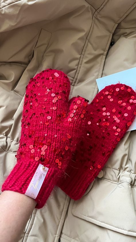 Angora wool mittens with sequins , winter gloves, woolen gloves, mitts, red-colored gloves, angora mittens, hand warmers, knitted mittens, warm mittens.  * Mittens are 100% handmade, which I am proud of. * Made from 100% Angora wool for an incredibly natural look. And these handmade angora gloves are not easy to forget - they are made from natural yarn fibers to provide the most comfortable and warm clothes. Protect yourself from the cold with woolen gloves that will last you many winters (great gift!) Composition: Angora wool, Sequins  Size - XS (palm circumference 16-17 cm).           S(palm circumference 18-19 cm).           M(palm circumference 20-21 cm). Customized sizes available upon request You can also order a set: bonnet + mittens . https://cottoncandylv.etsy.com/listing/16442571 Woolen Gloves, Diy Mittens, Knitted Mittens, Warm Clothes, Wool Mittens, Winter Gloves, Knit Mittens, Warm Outfits, Protect Yourself