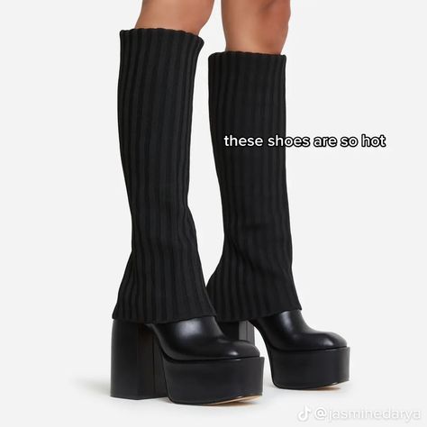 Bershka Boots, Boots With Leg Warmers, Fashion Shoes Heels, Aesthetic Shoes, Swag Shoes, Fashion Heels, Pretty Shoes, Dream Clothes, Boots Outfit