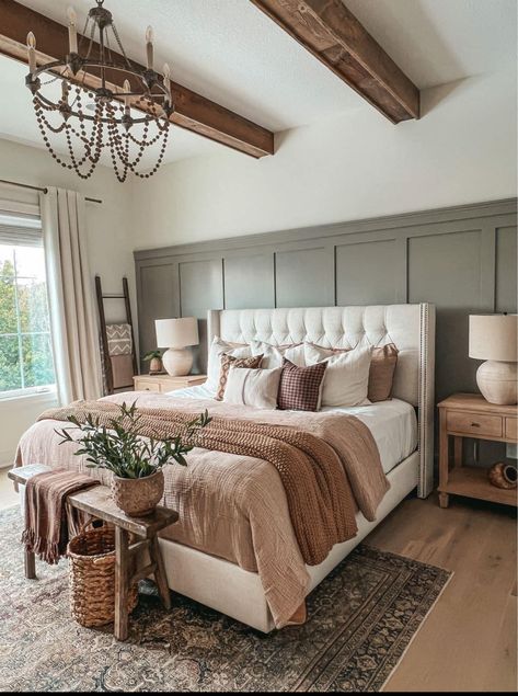 Cozy Neutral Bedroom, Bedroom Accent Wall, Bedroom Accent, Accent Wall Bedroom, Neutral Bedroom, Bedroom Inspo, Accent Wall, Home Interior Design, House Interior