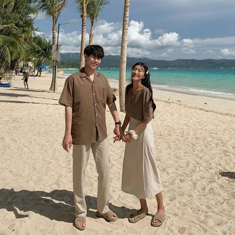 Cebu Outfit Ideas, Matching Couple Outfits Korean, Matchy Outfit Couple, Couple Outfits Korean, Korean Couple Outfits, Casual Couple Outfits, Couple Ootd, Ootd Couple, Fall Photo Outfits