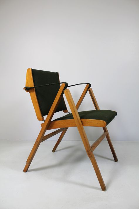 Folding Chair Design, Wooden Foldable Chair, Chair Prototype Model, Vintage Wood Folding Chairs, Marco Zanuso, 20th Century Furniture, Foldable Chair, Folding Armchair, Classical Furniture