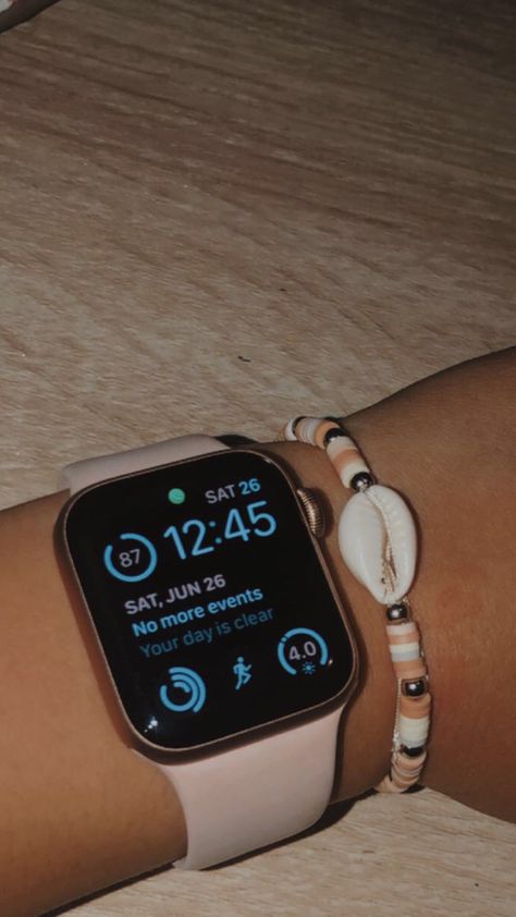 pink:white/beads/bracelet/ watch Apple Watches Aesthetic, Apple Watch Faces Ideas, Preppy Accessories Jewelry, Apple Watch Face Ideas, Apple Watch Inspiration, Apple Watch Ideas, Apple Watch Faces Aesthetic, Aesthetic Apple Watch Wallpaper, Cute Apple Watch Wallpaper