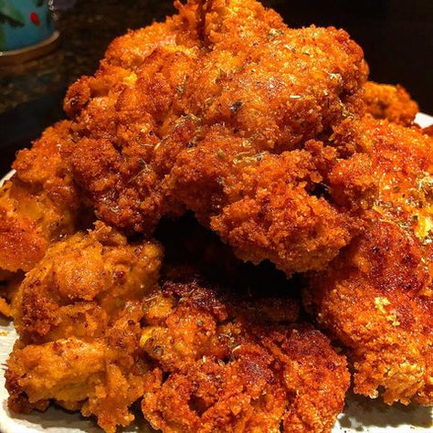 Keto Kfc Chicken Recipe, Keto Kfc, Keto Sauce, Fried Chicken Breast Recipe, Keto Chicken Thighs, Keto Chicken Thigh Recipes, Kfc Chicken Recipe, Dinner Suggestions, Keto Fried Chicken