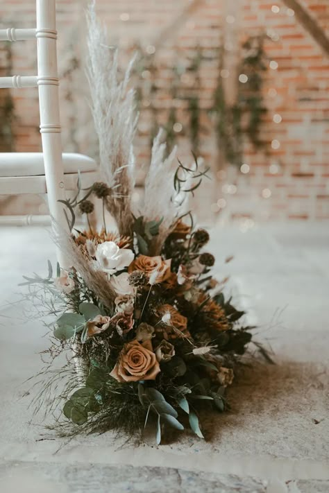 Fall Wedding Flower Aisle, Fall Wedding Flowers Isle, Dried Floral Aisle Decor, Wedding Isles Florals, Fall Wedding Aisle Flowers, Fall Aisle Flowers, Boho Aisle Decor, Isle Flowers Wedding, Fall Ceremony Flowers