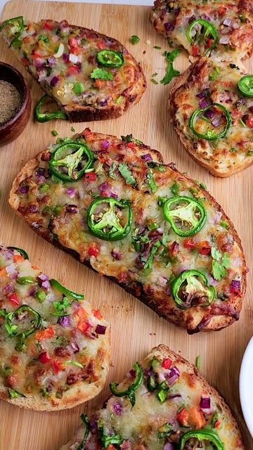 Shweta | Recipe Developer on Instagram: "Chili Cheese Toast Colorful, crispy, and loaded with veggies and cheese, this Cheese Toast is perfect for breakfast, snack appetizer, or kidslunchbox. Make it in the air fryer, oven, or in the pan on the stovetop. Full recipe below, clickable link in bio https://shwetainthekitchen.com/chilli-cheese-toast/ #chillicheesetoast #cheesetoast #mumbaistreetfood #chillicheese #toast #indianstreetfood #streetfood #streetfoodindia #homemade #airfyer #breadreci Chili Cheese Toast, Batata Bhaji, Using Air Fryer, Mini Food Appetizers, Chilli Cheese Toast, Toasted Sandwich, Paneer Butter Masala, Breakfast Essentials, Butter Masala