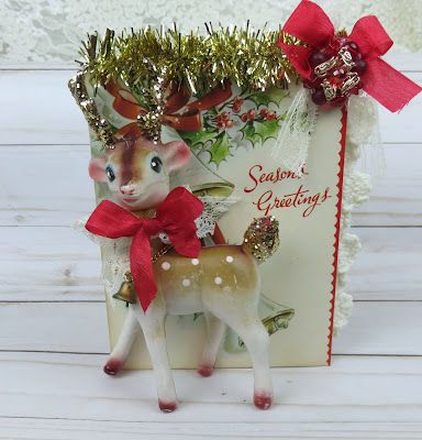 ..: Some of my Christmas creations & vintage assemblages Merry Bright Christmas, Holiday Sparkle, Girl Vintage, Crafts With Pictures, Christmas Scenes, Vintage Crafts, Patriotic Decorations, Vintage Easter, Unicorn Party